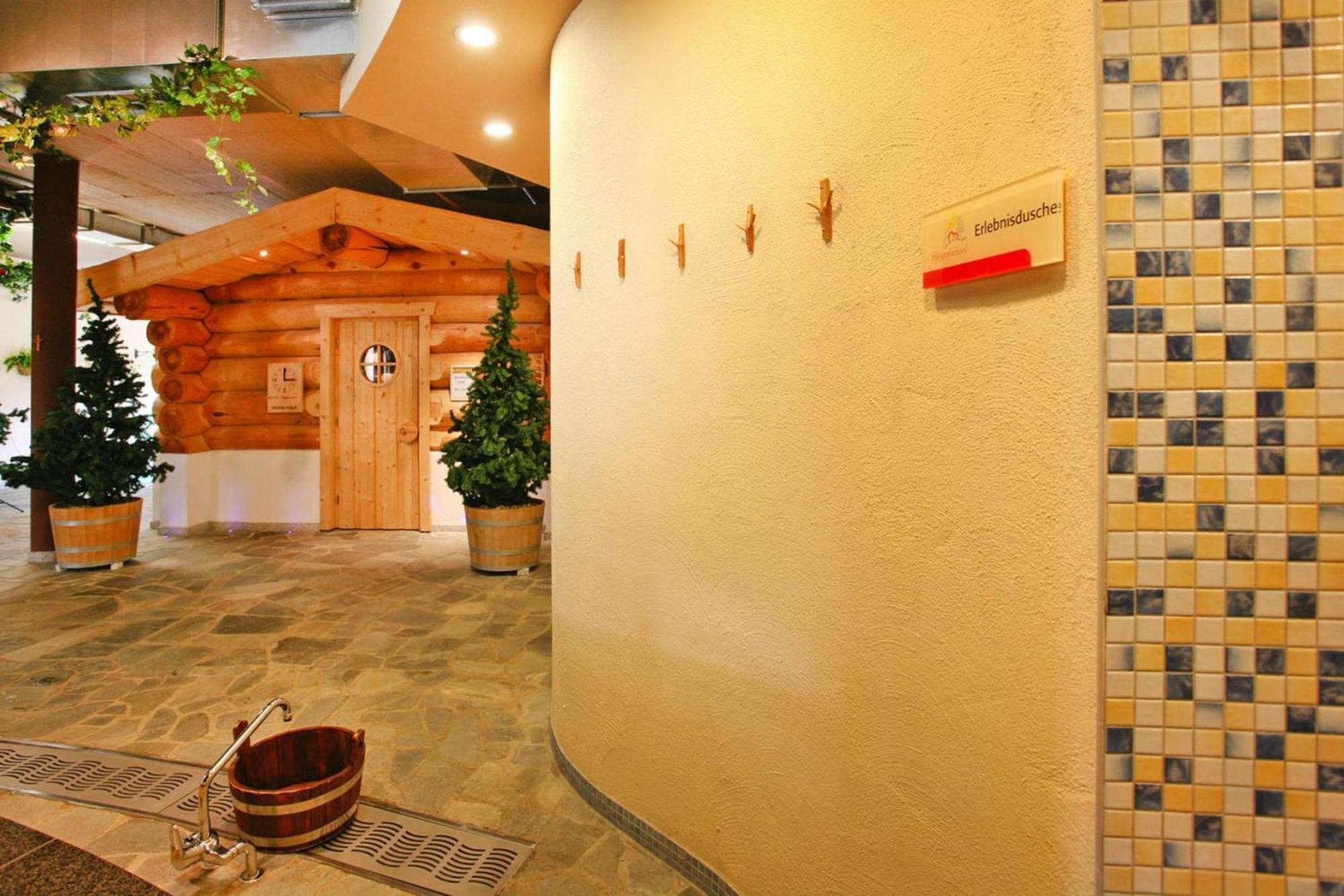 Holiday Home In Wernigerode With A Shared Pool Exteriör bild