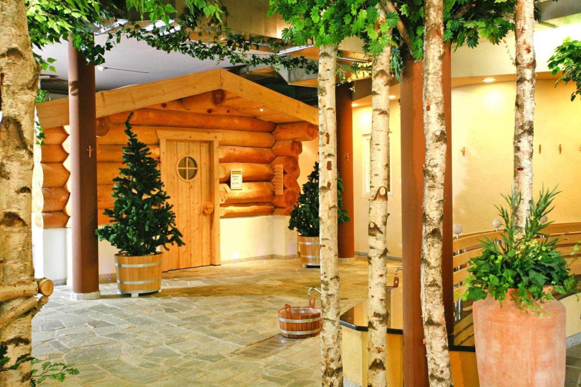 Holiday Home In Wernigerode With A Shared Pool Exteriör bild
